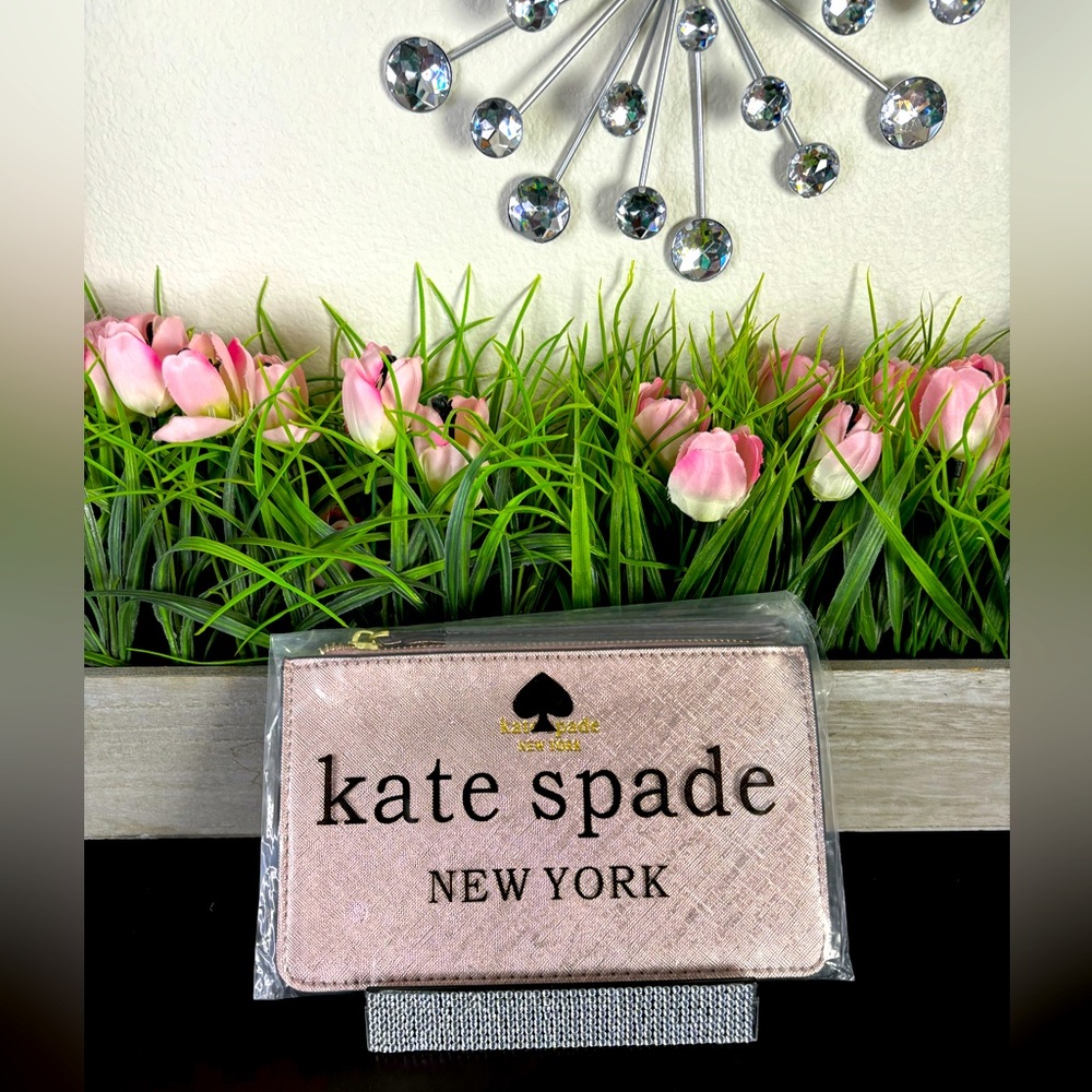 Kate Spade NWT Rose Gold Large Wristlet